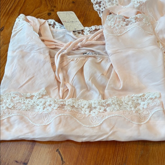 Free People Someone Like You Set New NWT Large Cream Ivory Angel Food - Picture 6 of 9